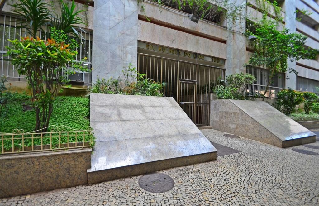Confortavel E Seguro 2 Quartos Com Varanda No Leme Rio de Janeiro Extérieur photo